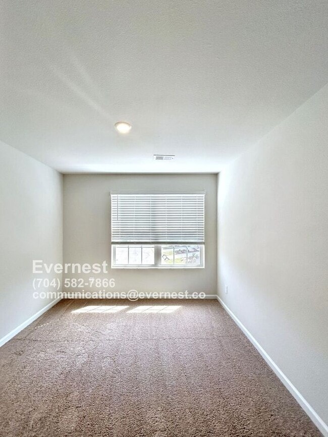2108 Willow Gln Dr in Graham, NC - Building Photo - Building Photo