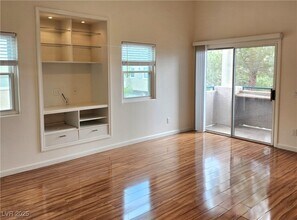 2053 Quartz Cliff St in Las Vegas, NV - Building Photo - Building Photo