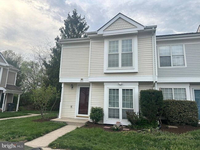 326 Lancaster Square