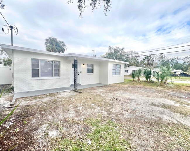 7401 S Swoope St in Tampa, FL - Building Photo - Building Photo