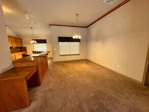 1424 Teakwood Dr in Norman, OK - Building Photo - Building Photo