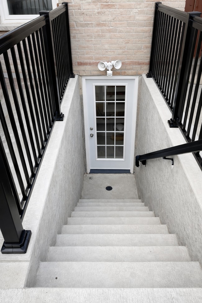 12 Horsham St in Brampton, ON - Building Photo - Building Photo