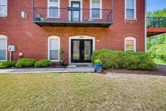 6001 Brookside Oak Cir in Norcross, GA - Building Photo - Building Photo