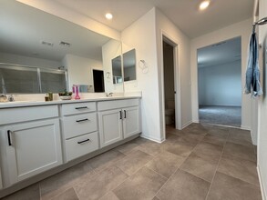 7562 Quail Rock Ave in Las Vegas, NV - Building Photo - Building Photo