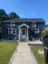 16 Bellport St in East Patchogue, NY - Building Photo
