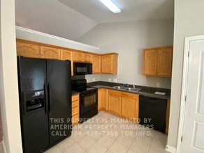 1040 Rembrandt Dr SW in Concord, NC - Building Photo - Building Photo