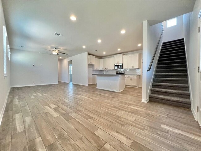 704 Long Run in Liberty Hill, TX - Building Photo - Building Photo