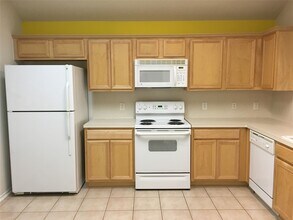 5508 Lilywood Ln in Rosharon, TX - Building Photo - Building Photo