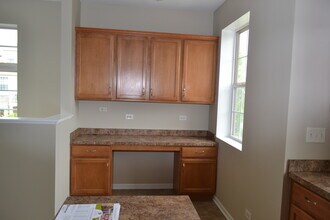 10225 Camden Ln in Bridgeview, IL - Building Photo - Building Photo