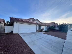 1605 Los Alamos Dr in North Las Vegas, NV - Building Photo - Building Photo