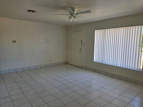 331 W Carson Rd in Phoenix, AZ - Foto de edificio - Building Photo