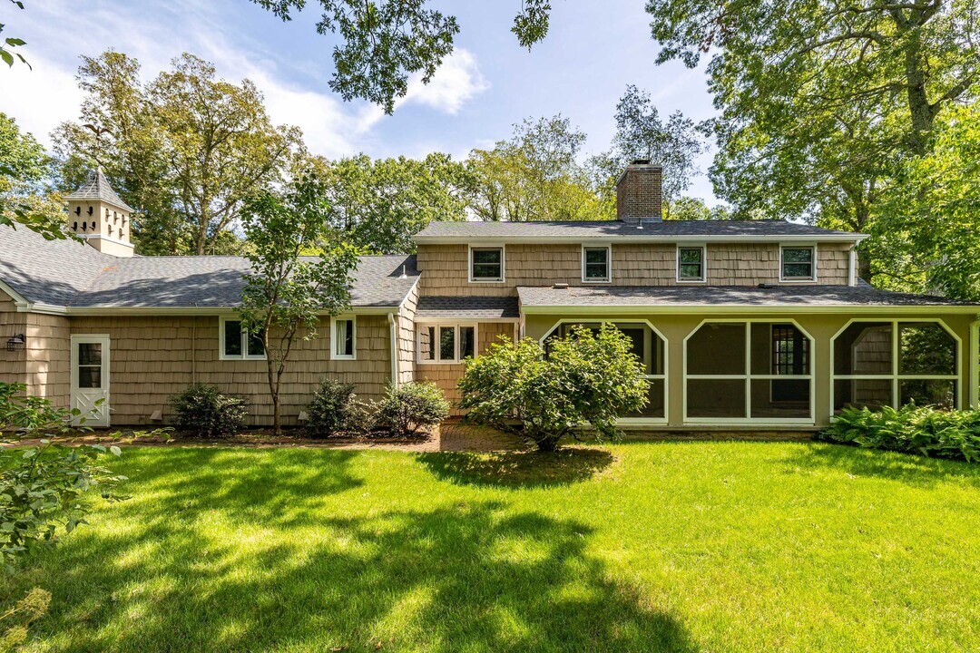 171 Silver St in North Granby, CT - Building Photo
