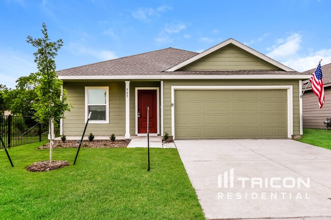 property at 905 Mossycup St