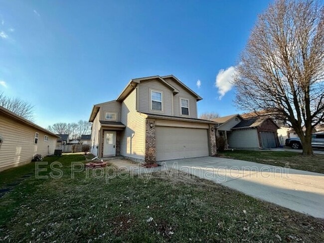 6316 Long River Ln in Indianapolis, IN - Building Photo - Building Photo