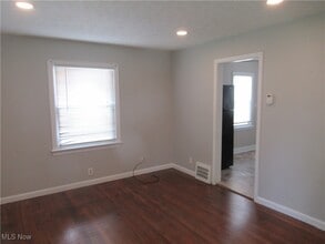 12413 Worthington Ave in Cleveland, OH - Building Photo - Building Photo