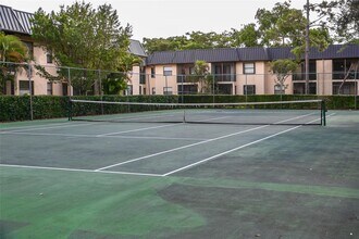 127 NW 93rd Ave, Unit 206 in Pembroke Pines, FL - Building Photo - Building Photo