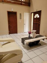 10932 SW 25th St in Miami, FL - Building Photo - Building Photo