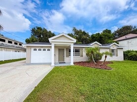 1221 Poinsettia Ave in Orlando, FL - Building Photo
