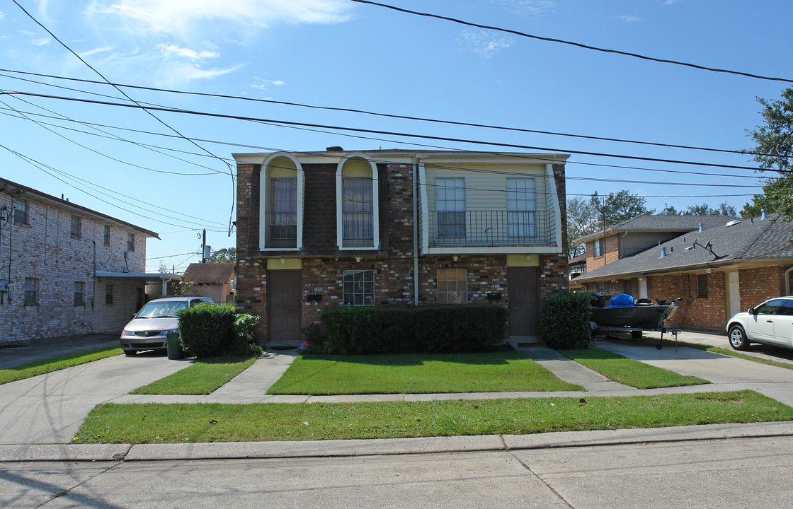 2810 Lexington Dr in Metairie, LA - Building Photo