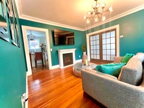 13 Brinley St in Newport, RI - Foto de edificio - Building Photo