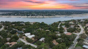 113 Comet in Lakeway, TX - Building Photo