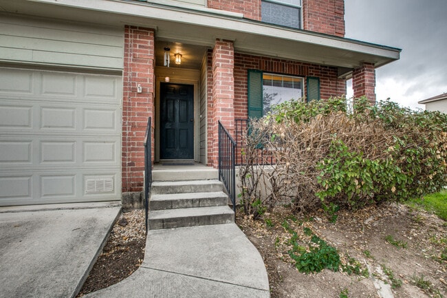 670 Rattler Bluff in San Antonio, TX - Building Photo - Building Photo