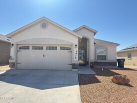 13956 Lago Vista Ave in Horizon City, TX - Building Photo