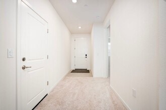 4798 Tilly Dr in Folsom, CA - Building Photo - Building Photo