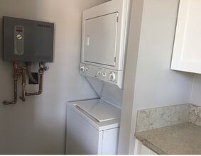 4393 Cartagena Dr in San Diego, CA - Building Photo - Building Photo
