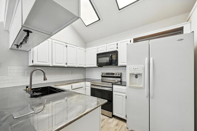 property at 4901 Tree Top Ln