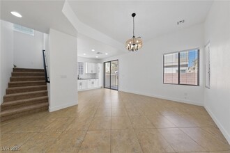 5420 Tinker Toy Ave in Las Vegas, NV - Building Photo - Building Photo