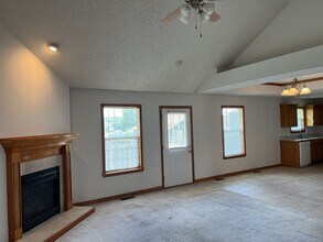 414 S Sarah Ave in Republic, MO - Building Photo - Building Photo