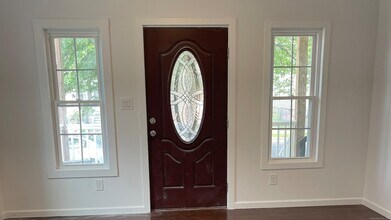 31 Carmel St, Unit 1 in New Haven, CT - Foto de edificio - Building Photo