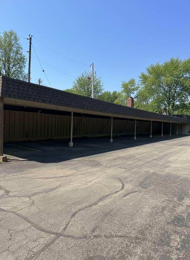 7614 W 59th Terrace in Overland Park, KS - Building Photo - Building Photo