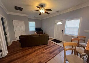 285 Savannah Ave in Athens, GA - Building Photo - Building Photo