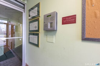 319 New Britain Rd in Berlin, CT - Building Photo - Building Photo