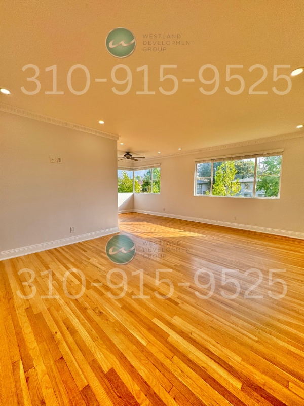 3166 S Barrington Ave