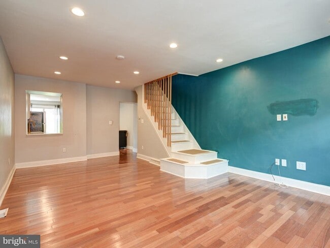 3258 Livingston St in Philadelphia, PA - Building Photo - Building Photo