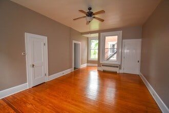 301 S Main St in Jersey Shore, PA - Foto de edificio - Building Photo