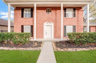 17122 Yeoman Way in Crosby, TX - Building Photo - Building Photo