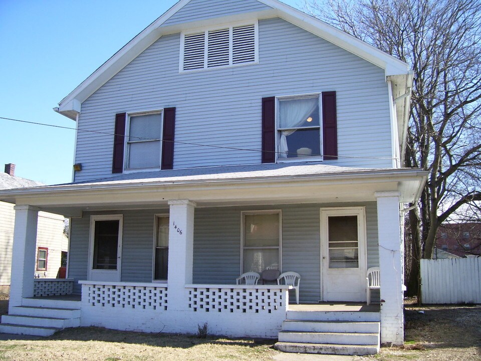 1406 Parrett St in Evansville, IN - Foto de edificio