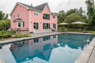 29 Le Grand Ave in Tivoli, NY - Building Photo