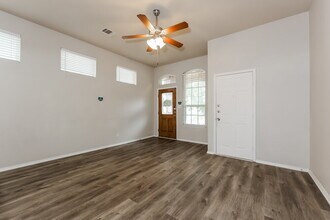 5740 Parkview Hills Ln in Fort Worth, TX - Building Photo - Building Photo