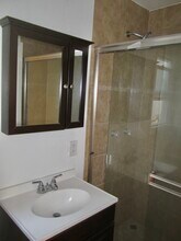 655 Westmount Dr in West Hollywood, CA - Building Photo - Building Photo