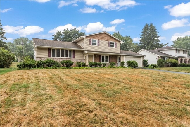75 Old Meadow Dr in Rochester, NY - Building Photo - Building Photo