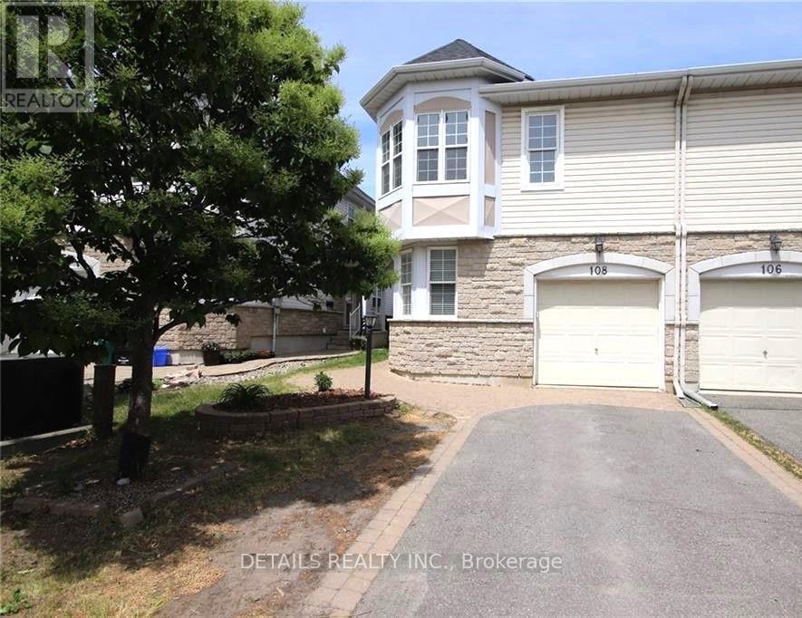 108 Calaveras Ave in Ottawa, ON - Building Photo