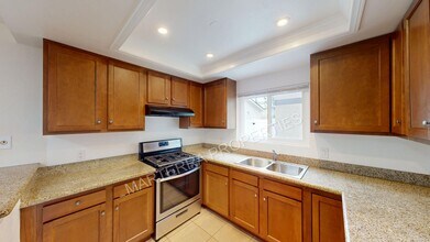168 Magnolia St in Costa Mesa, CA - Building Photo - Building Photo