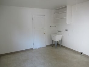 903 Cunningham Ln S in Salem, OR - Building Photo - Building Photo