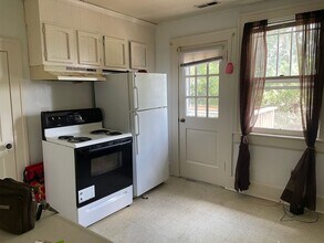 2324 Orange Ave NW in Roanoke, VA - Building Photo - Building Photo