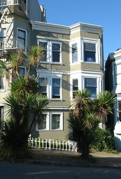 921 Buena Vista Ave W in San Francisco, CA - Building Photo